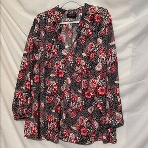 Lane Bryant 26/28 Floral Black and Red Women's Top